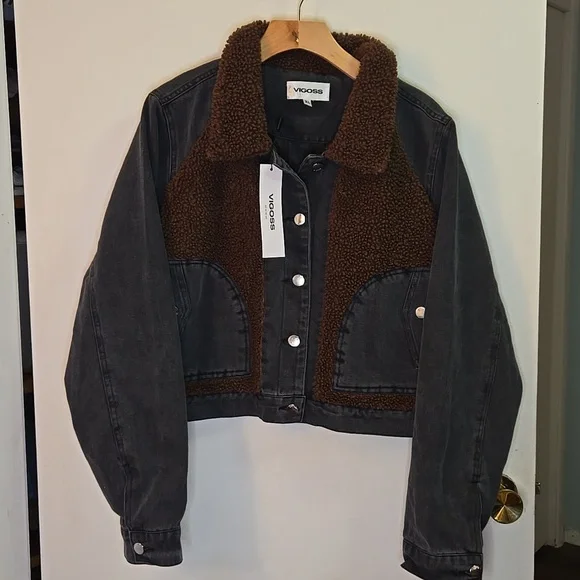 High-Pile Fleece Trim Trucker Jacket - Picture 4 of 10
